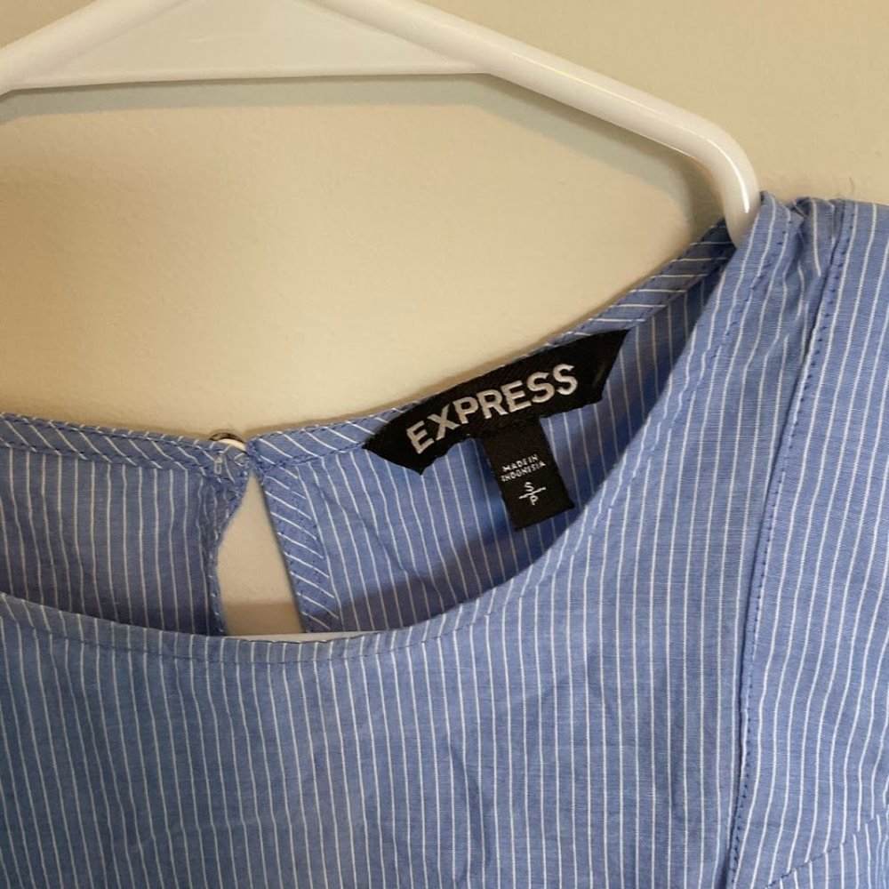 Express Top - Picture 3 of 5